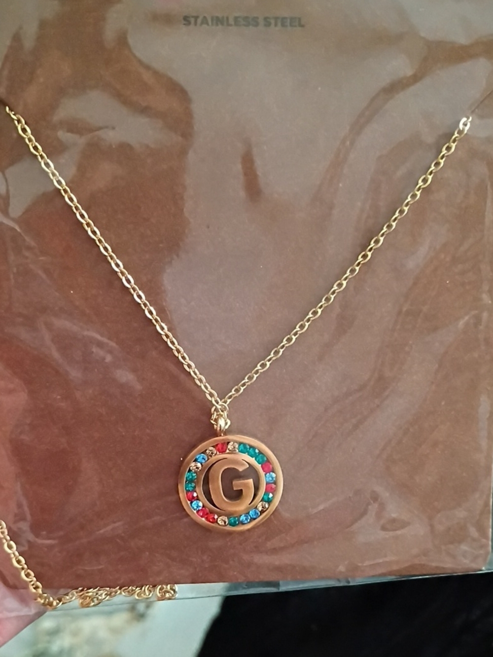 🆕 Gold-Tone Stainless Steel G Pendant Necklace with Multicolor Crystals